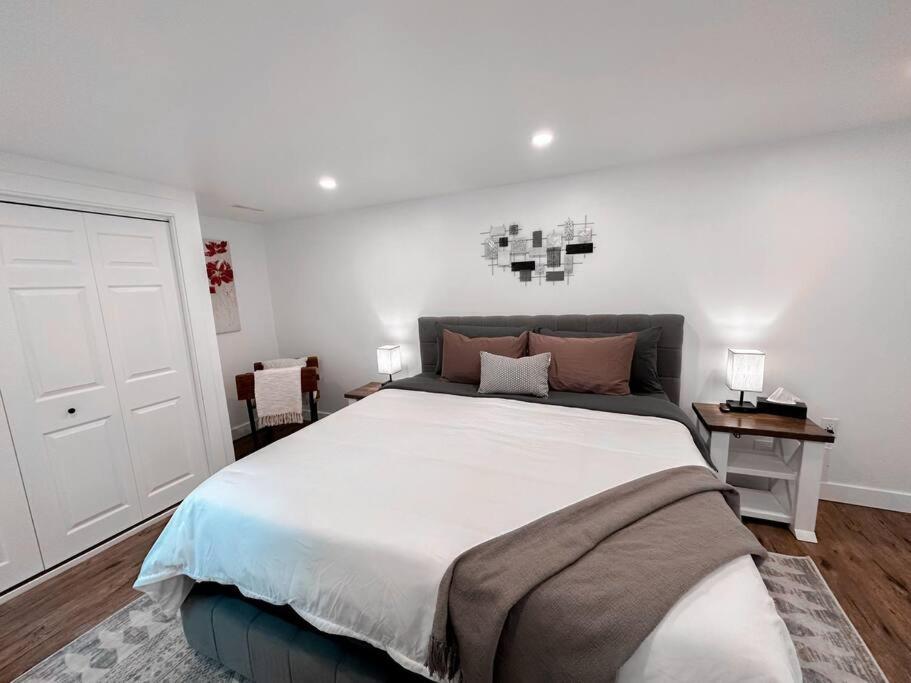 The Victoria Suite In Elora- King Bed Dış mekan fotoğraf